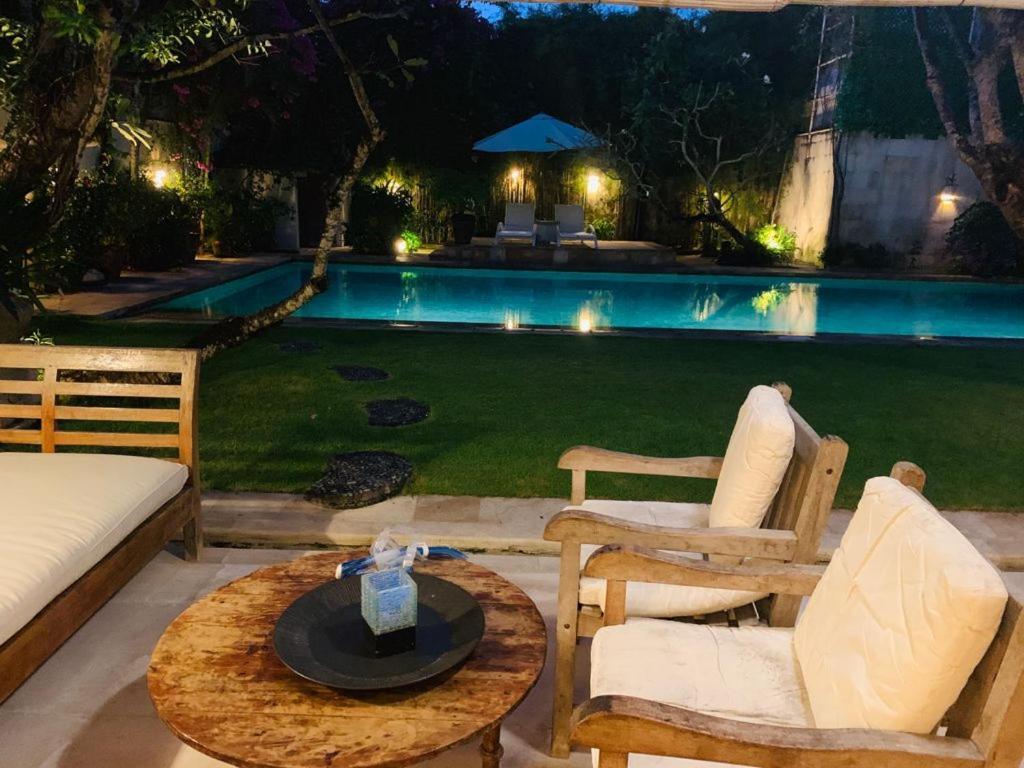 Villa Kunang Seminyak Exterior foto